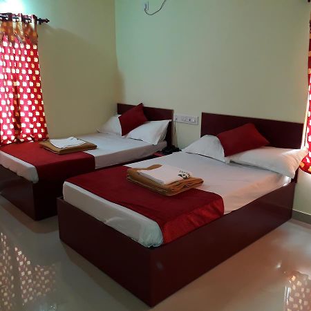 Hotel Ganga Residency Kuzhittura Екстер'єр фото