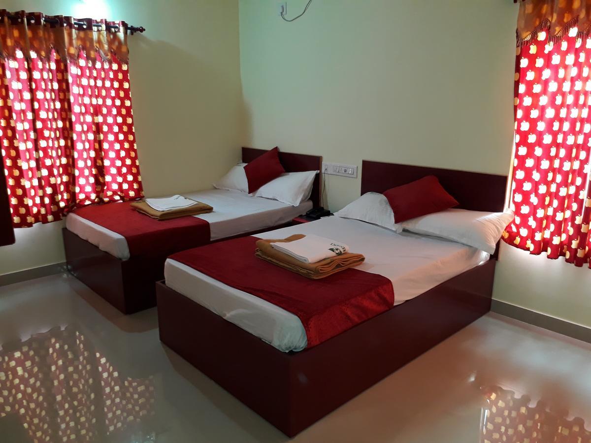 Hotel Ganga Residency Kuzhittura Екстер'єр фото