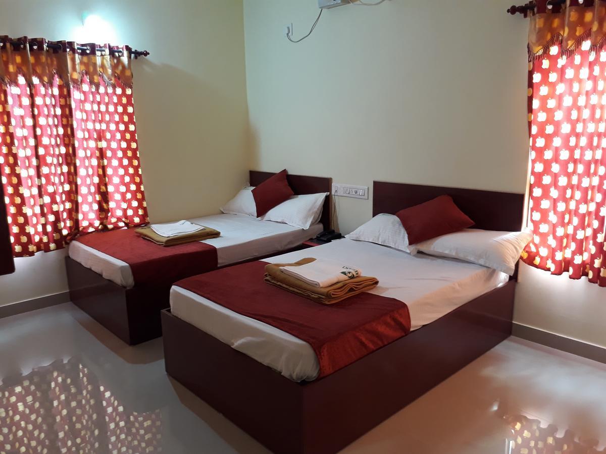Hotel Ganga Residency Kuzhittura Екстер'єр фото